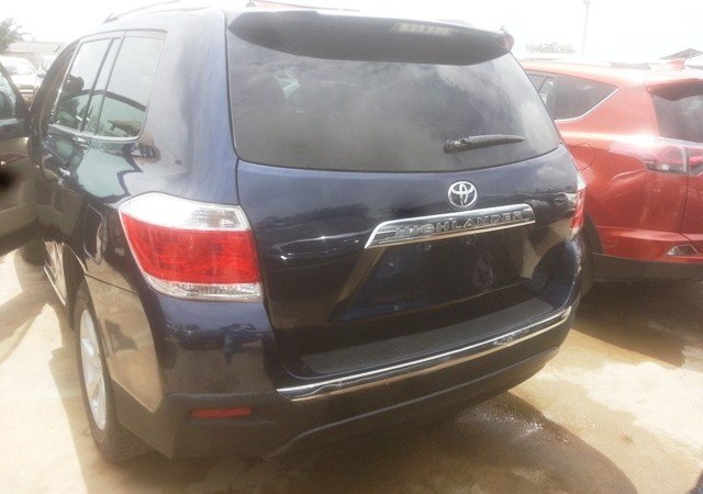 Toyota Highlander Limited 2012 Centre Auto Togo